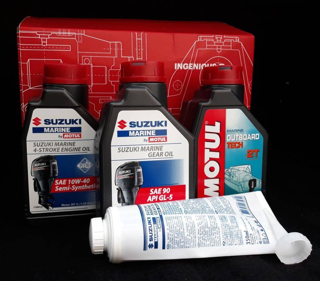 Suzuki Marine 4T Outboard Oil 10W40 1 of 5 L AVA Marine